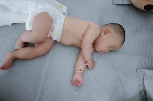 孝义哭泣宝宝魔法眼泪
